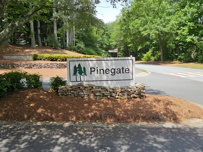 402 Walnut Grove Rd in Peachtree City, GA - Building Photo - Building Photo