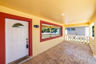 3730 NE 13th Ter in Pompano Beach, FL - Foto de edificio - Building Photo