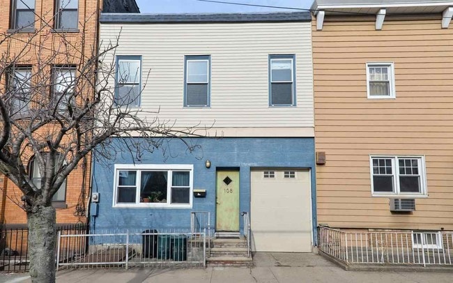 property at 108 Lincoln St