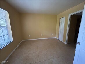 211 Park Ave in La Belle, FL - Building Photo - Building Photo