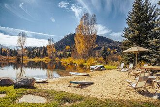 1900-1902 Snowmass Creek Rd in Snowmass, CO - Building Photo - Building Photo