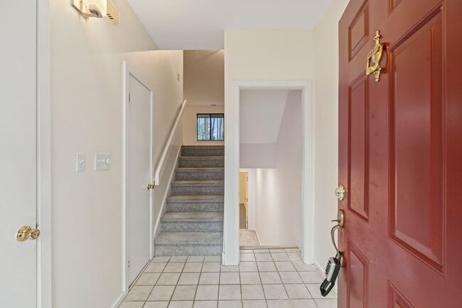 431 Lynetree Dr in West Chester, PA - Building Photo - Building Photo