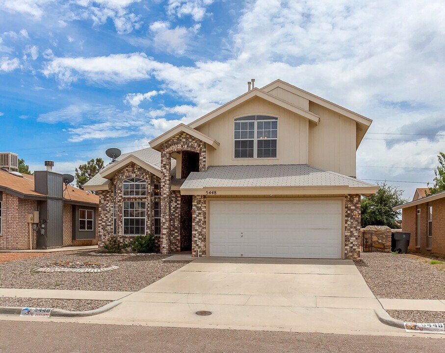 5448 Colin Powell Ave in El Paso, TX - Building Photo