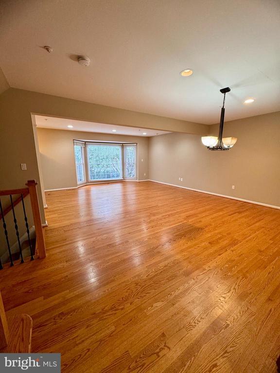 11433 Hollowstone Dr in Rockville, MD - Building Photo - Building Photo