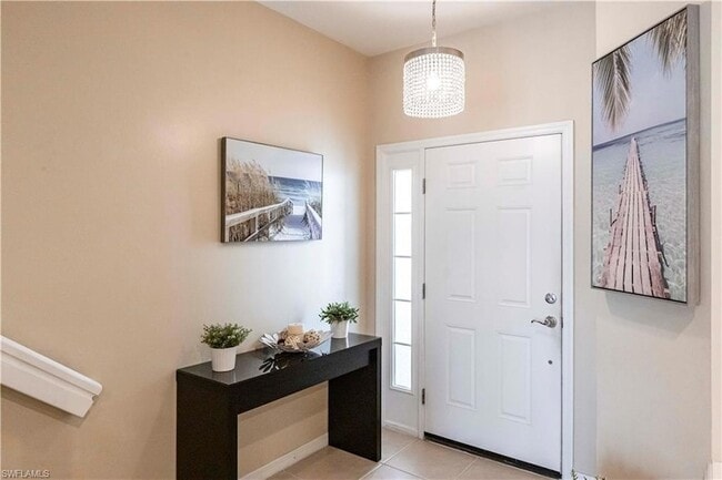 15616 Marcello Cir in Naples, FL - Foto de edificio - Building Photo