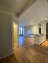 1410-1412 2 St SW in Calgary, AB - Building Photo