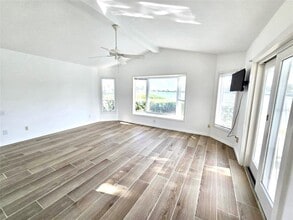502 Palm Dr in Largo, FL - Building Photo - Building Photo
