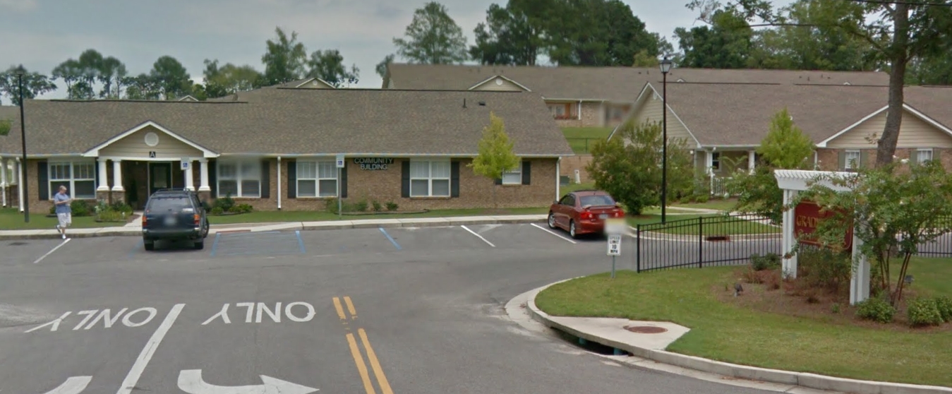 Grady's Walk Apartments in Dothan, AL - Building Photo
