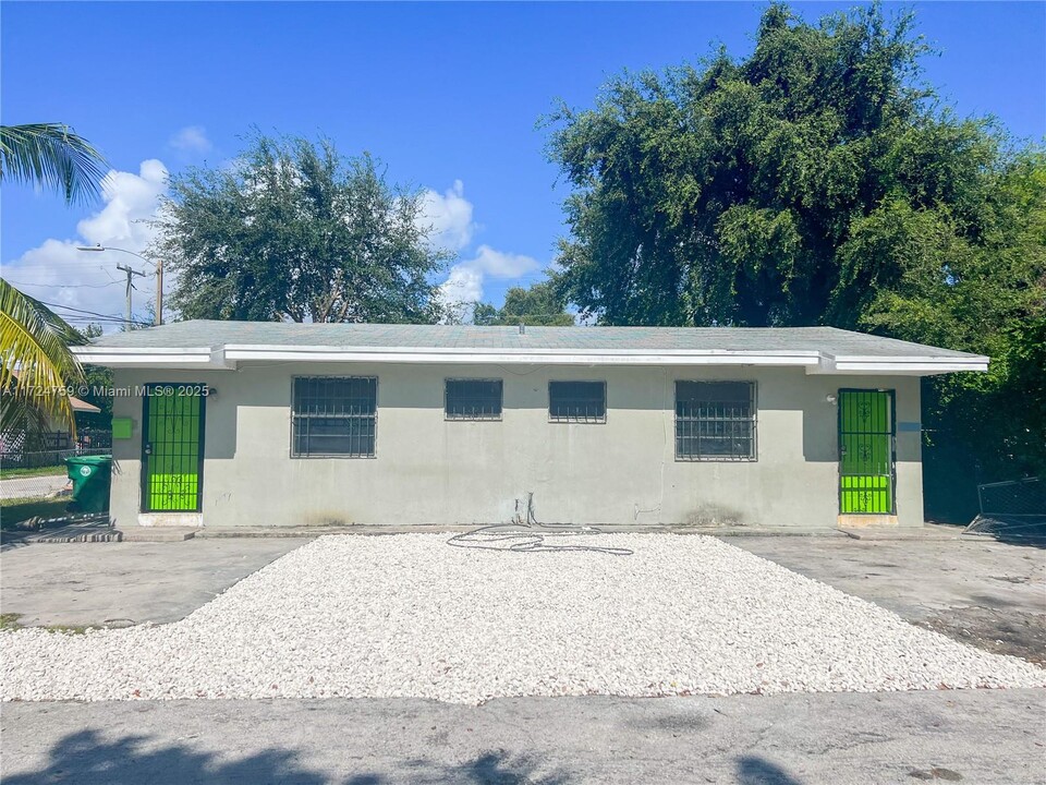 131 NE 64th Terrace in Miami, FL - Building Photo