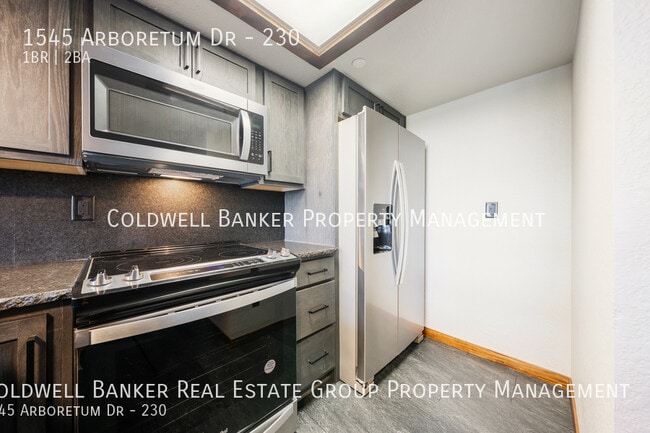 1545 Arboretum Dr in Oshkosh, WI - Building Photo - Building Photo