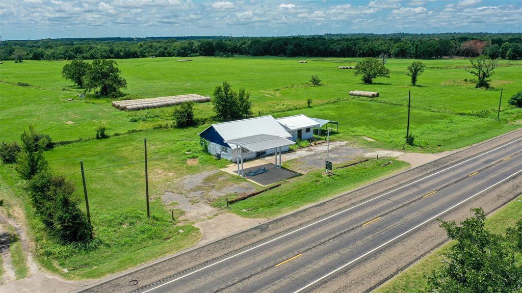 11833 TX-90 in Bedias, TX - Building Photo