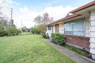 5414 111th St SW in Tacoma, WA - Building Photo - Building Photo