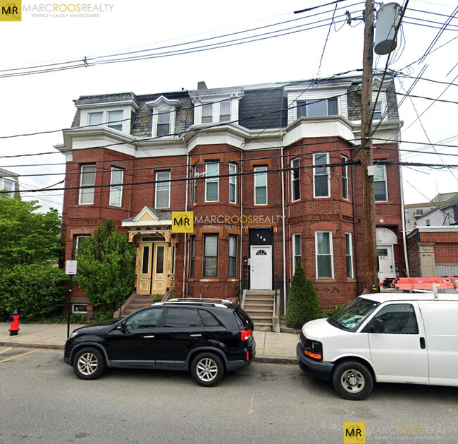 128 Washington Ave, Unit 2 in Chelsea, MA - Building Photo - Building Photo
