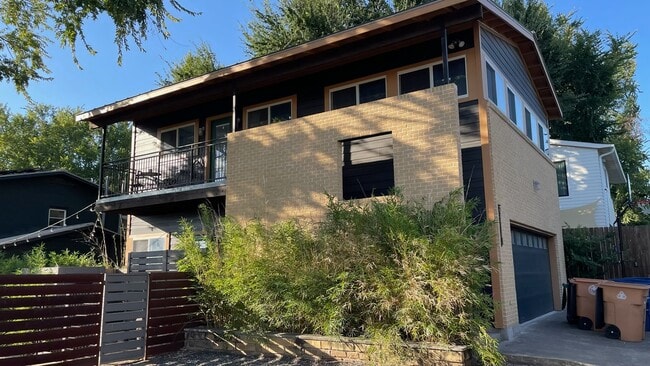 2111 Travis Heights Blvd, Unit Furnished Studio Apt.