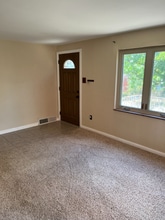 709 Vallevista Ave in Pittsburgh, PA - Building Photo - Building Photo