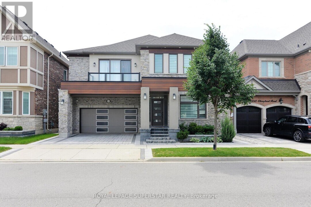 236 Cherryhurst Rd in Oakville, ON - Building Photo