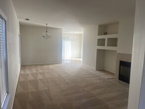 614 Mosburg Loop in Yuba City, CA - Building Photo - Building Photo