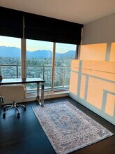 4880 Lougheed Hwy in Burnaby, BC - Building Photo - Building Photo