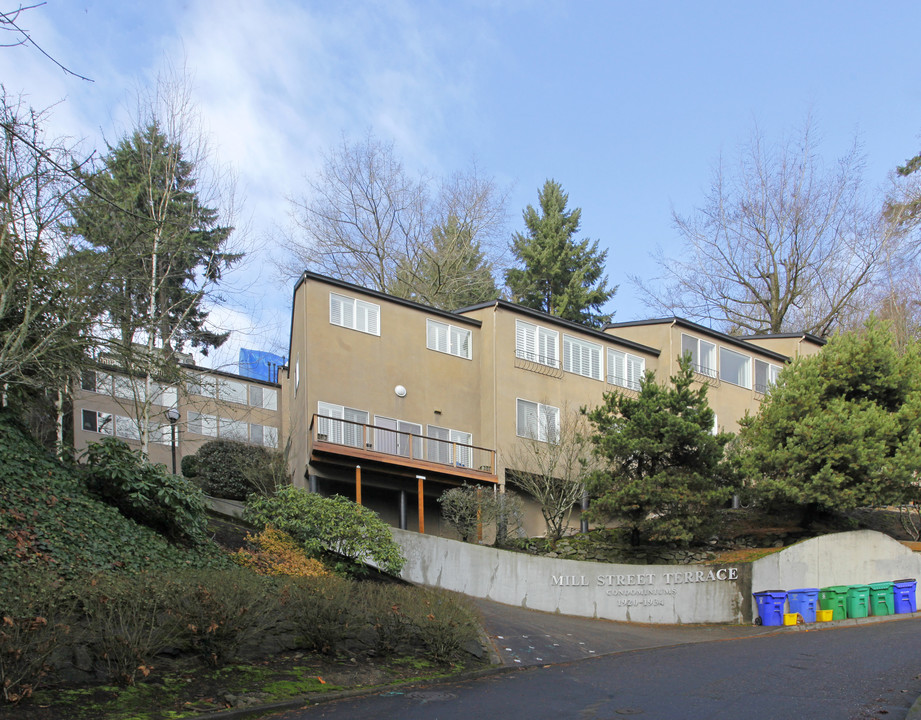 Mill Street Terrace in Portland, OR - Building Photo