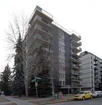 City View Manor in Calgary, AB - Building Photo - Building Photo