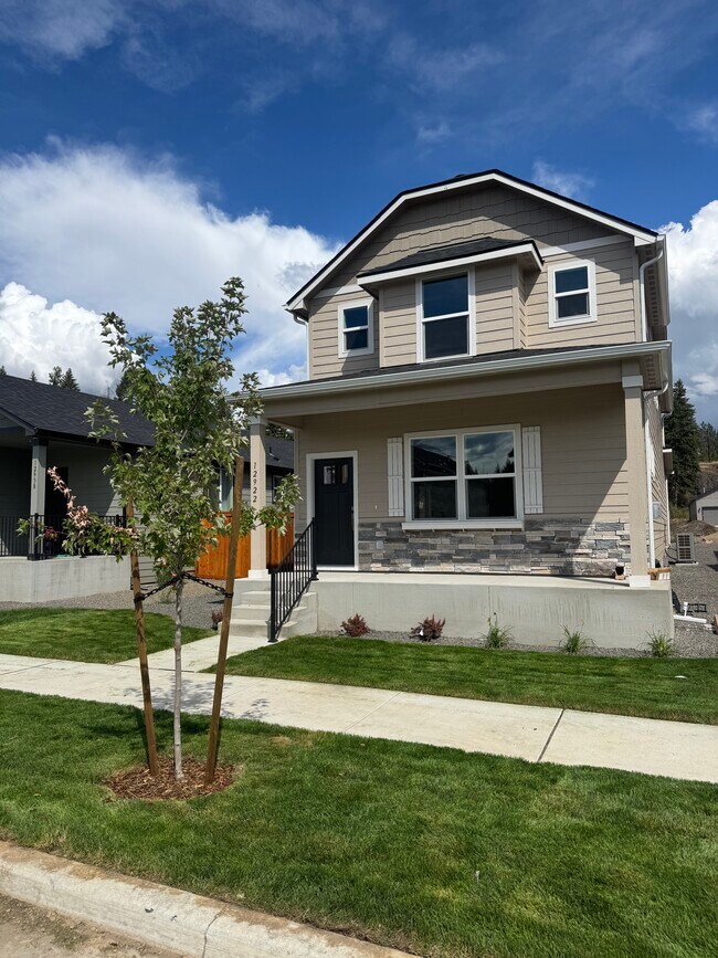 property at 12922 N Bunchberry St