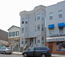 1609 Bergenline Ave in Union City, NJ - Foto de edificio - Building Photo