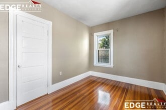 71 Neponset Ave, Unit 3 in Boston, MA - Building Photo - Building Photo