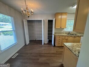 207 Kentwood Dr in Peachtree City, GA - Building Photo - Building Photo