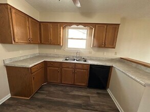 112 Sugar Maple Dr in Sherwood, AR - Building Photo - Building Photo