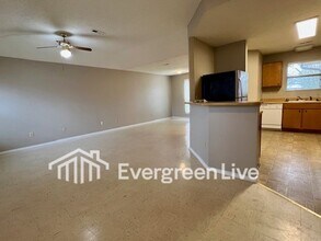 101 Morning Bloom Ct in Raeford, NC - Building Photo - Building Photo