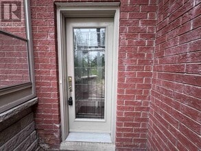 22 Mapleton Ave in Barrie, ON - Building Photo - Building Photo