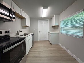 2109 SE 45th Terrace in Gainesville, FL - Building Photo - Building Photo