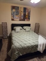 125 Cottage Club Dr in Locust Grove, GA - Building Photo