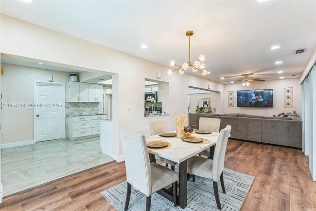 property at 5706 S Travelers Palm Ln