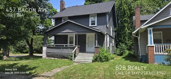 457 Bacon Ave in Akron, OH - Building Photo