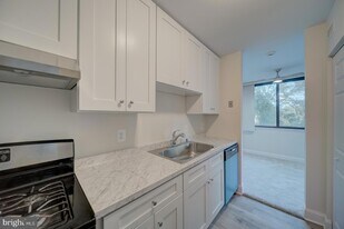515 N Armistead St, Unit T3 in Alexandria, VA - Building Photo