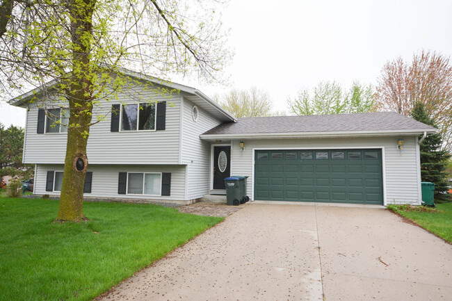 property at 6022 Hillsboro Ln N W