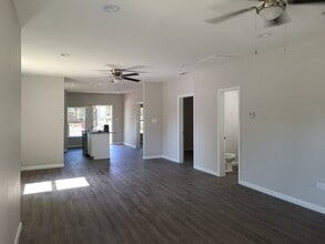 1401 Moore St in Commerce, TX - Building Photo - Building Photo