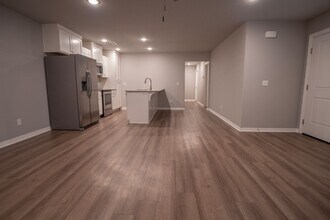 204 S Industrial Park Rd in Prairie Grove, AR - Building Photo - Building Photo