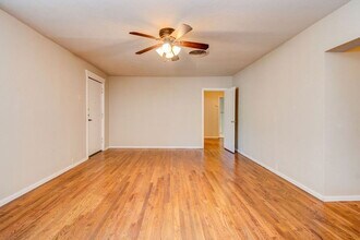 3715 38th St in Lubbock, TX - Foto de edificio - Building Photo