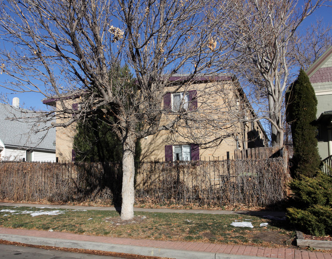 165 W Cedar Ave in Denver, CO - Foto de edificio - Building Photo