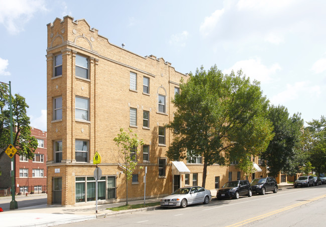 2038 W. Touhy Ave. in Chicago, IL - Building Photo - Building Photo