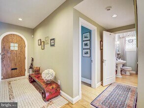 3808 Cathedral Ave NW in Washington, DC - Building Photo - Building Photo