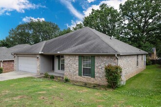 7 Brennan Ln in Little Rock, AR - Building Photo - Building Photo