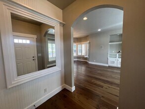 7236 W Tobi Ct in Boise, ID - Building Photo - Building Photo