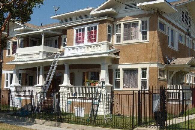 1934 Henderson Ave, Unit 1934 Henderson