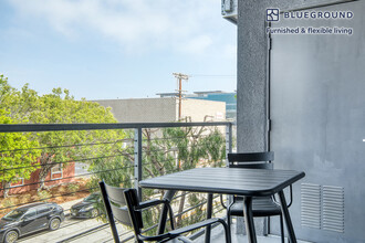 5535 Westlawn Ave in Los Angeles, CA - Building Photo - Building Photo
