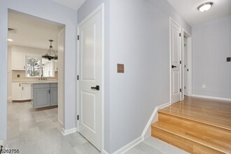 61 Fern Pl in Paramus, NJ - Foto de edificio - Building Photo