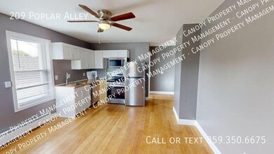 209 Poplar Alley in Russell, KY - Building Photo - Building Photo