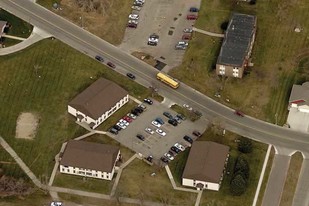 Campus View Apartments in Worthington, MN - Building Photo